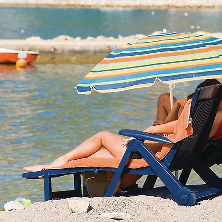 2 Bedroom Lovely In * Rovanjska