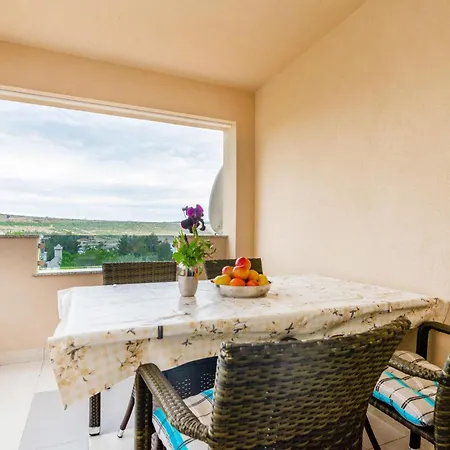 Lägenhet 2 Bedroom Lovely In *