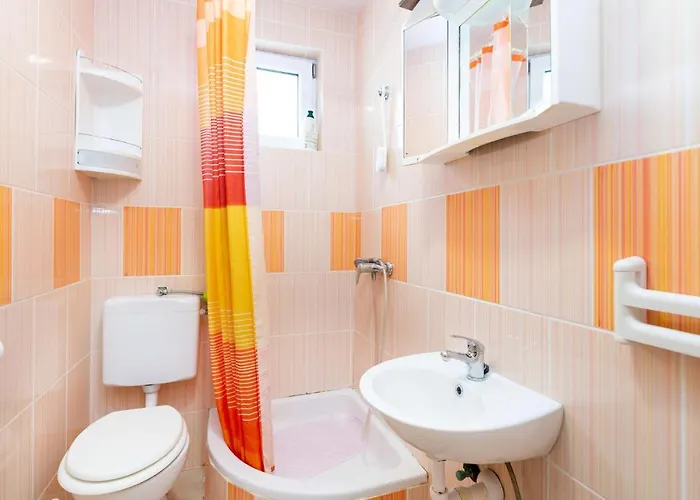 Lägenhet 2 Bedroom Lovely In *